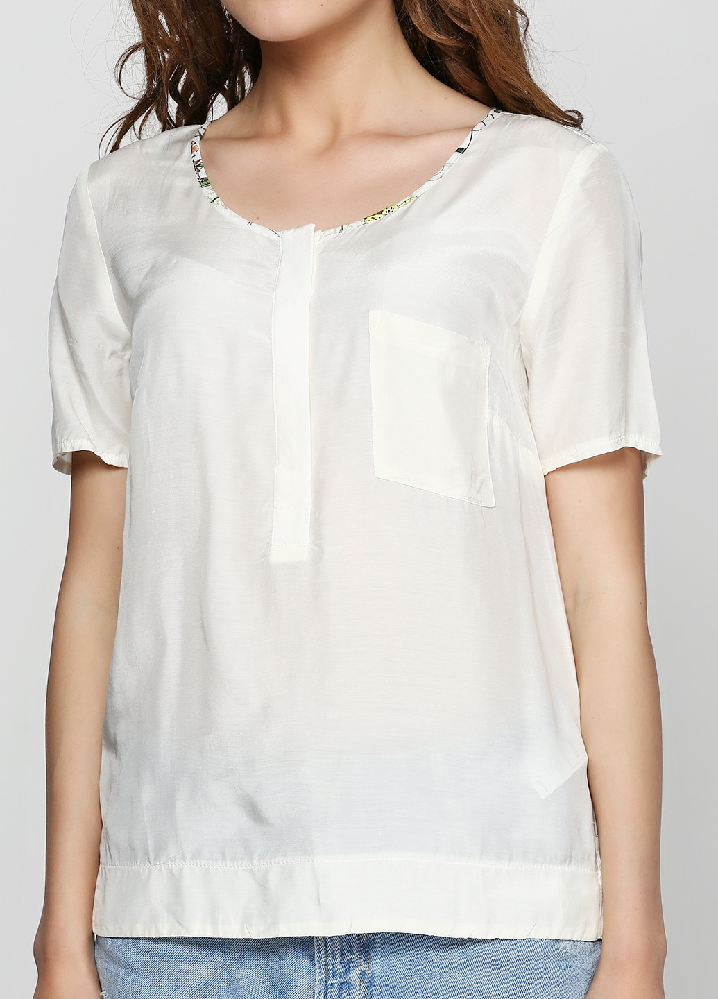 Белая летняя блуза Kiomi