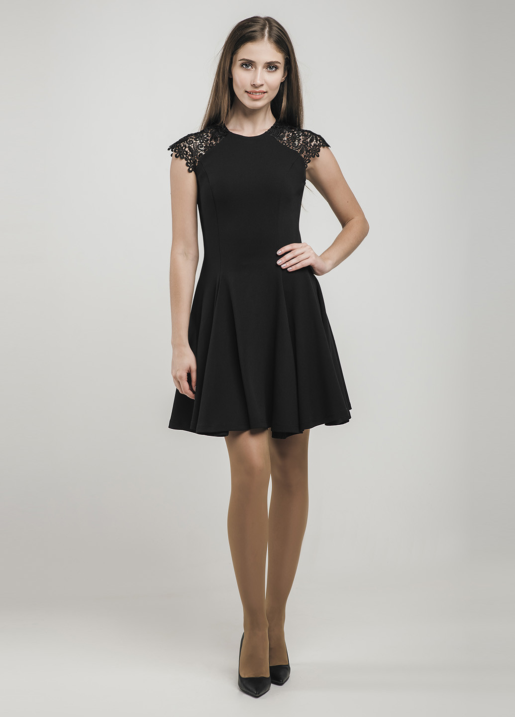 Черное коктейльное платье Simply Brilliant однотонное