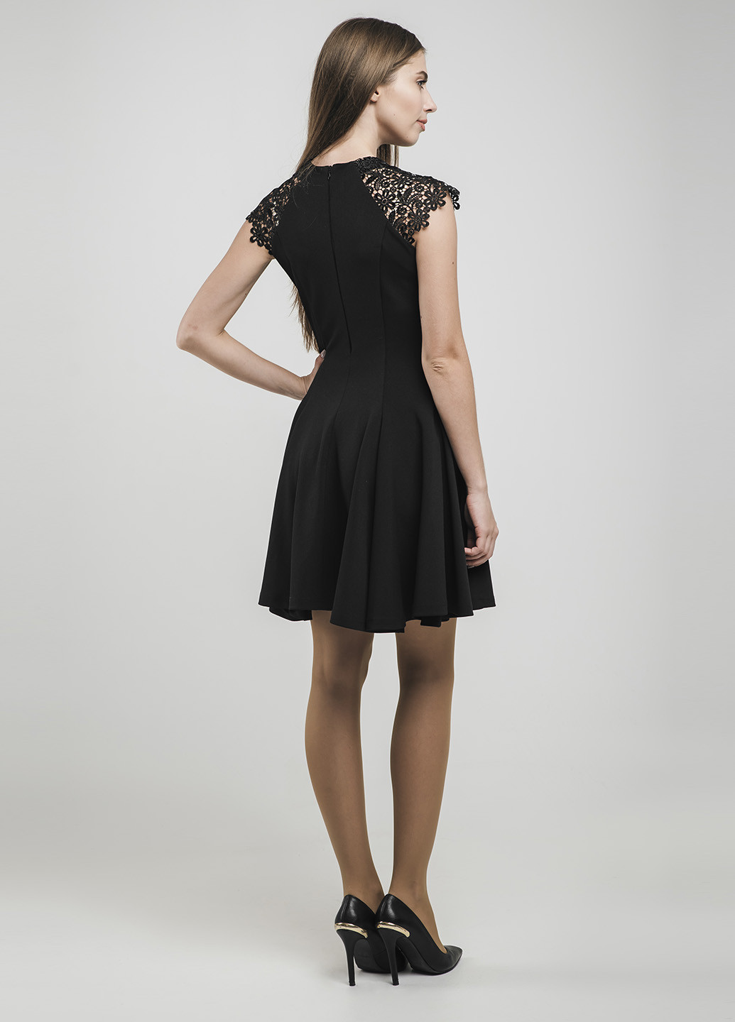 Черное коктейльное платье Simply Brilliant однотонное