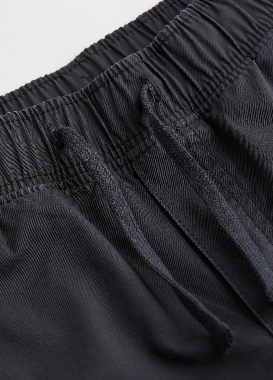 Черные кэжуал демисезонные прямые брюки H&M