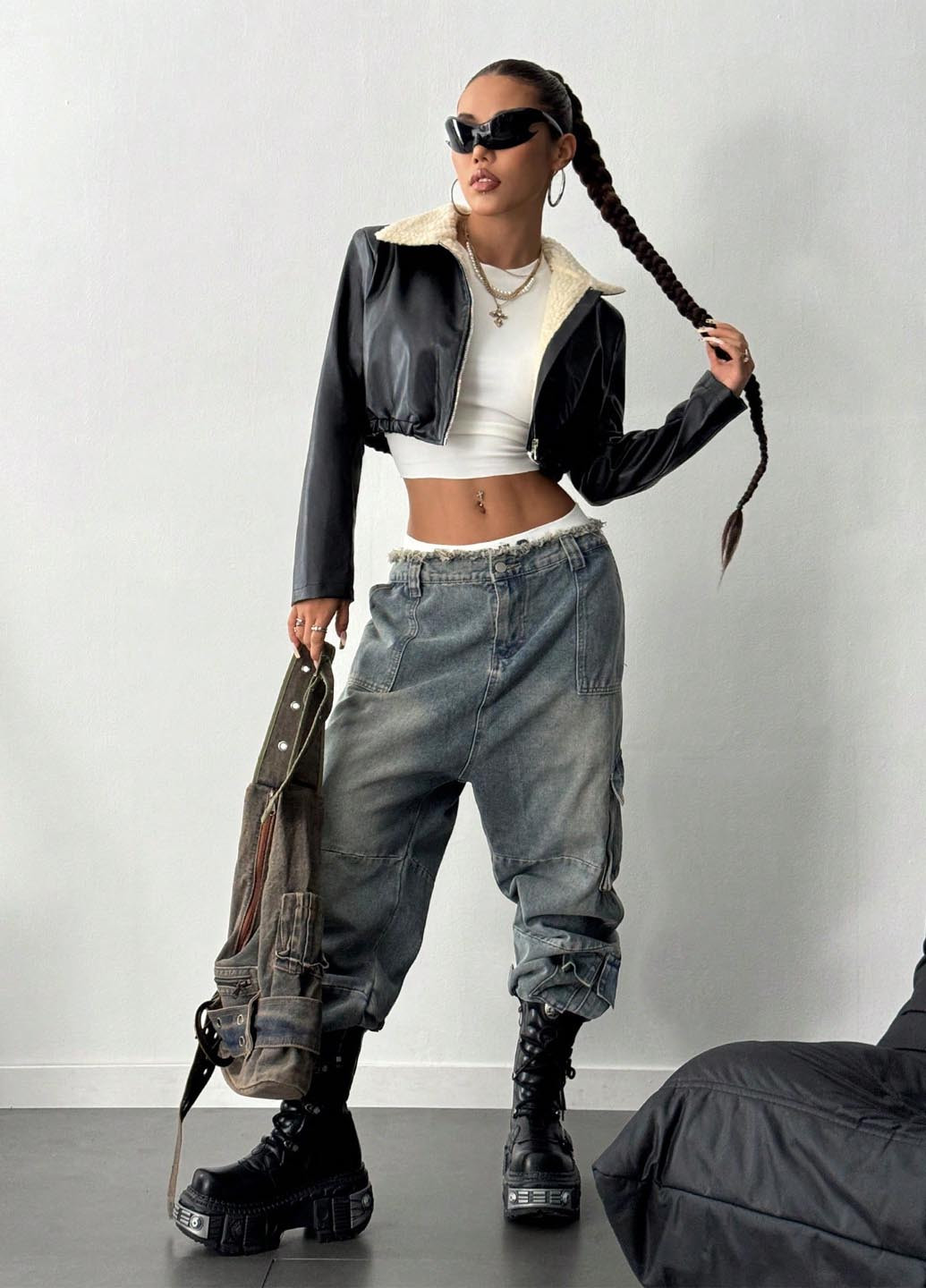 Чорна демісезонна куртка SHEIN