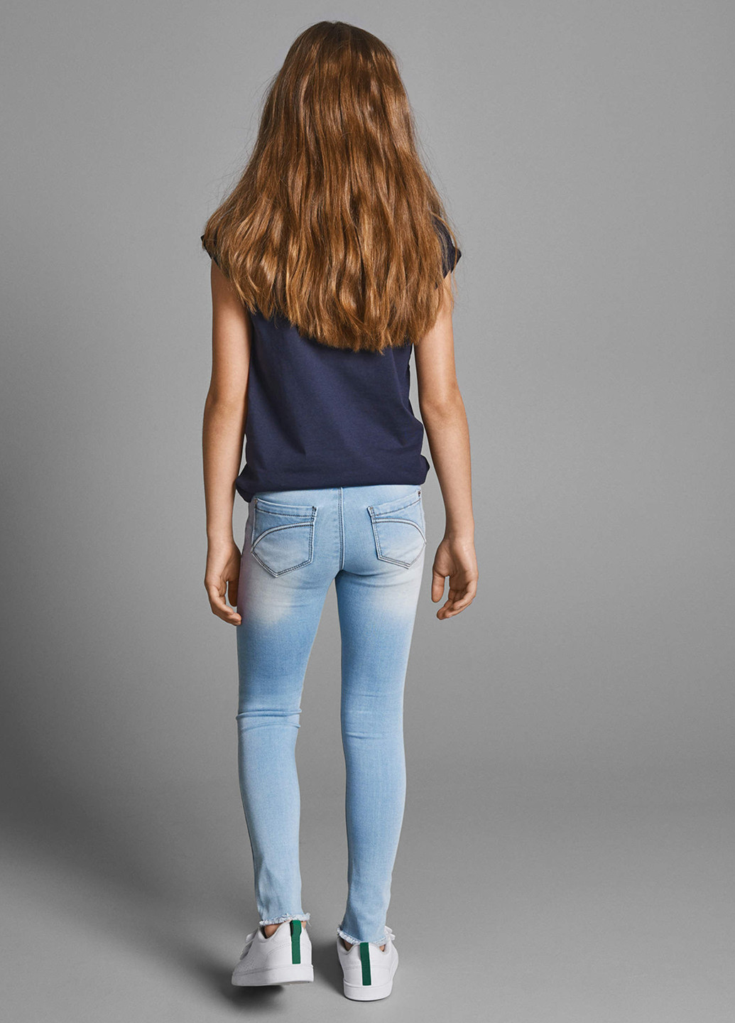 Светло-голубые демисезонные зауженные джинсы Name it