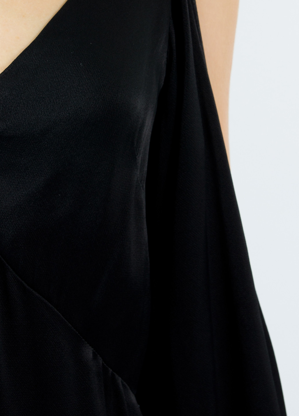 Черное кэжуал платье с открытой спиной NA-KD однотонное