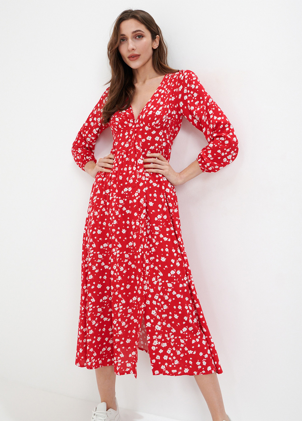 Красное кэжуал платье Sinsay с цветочным принтом
