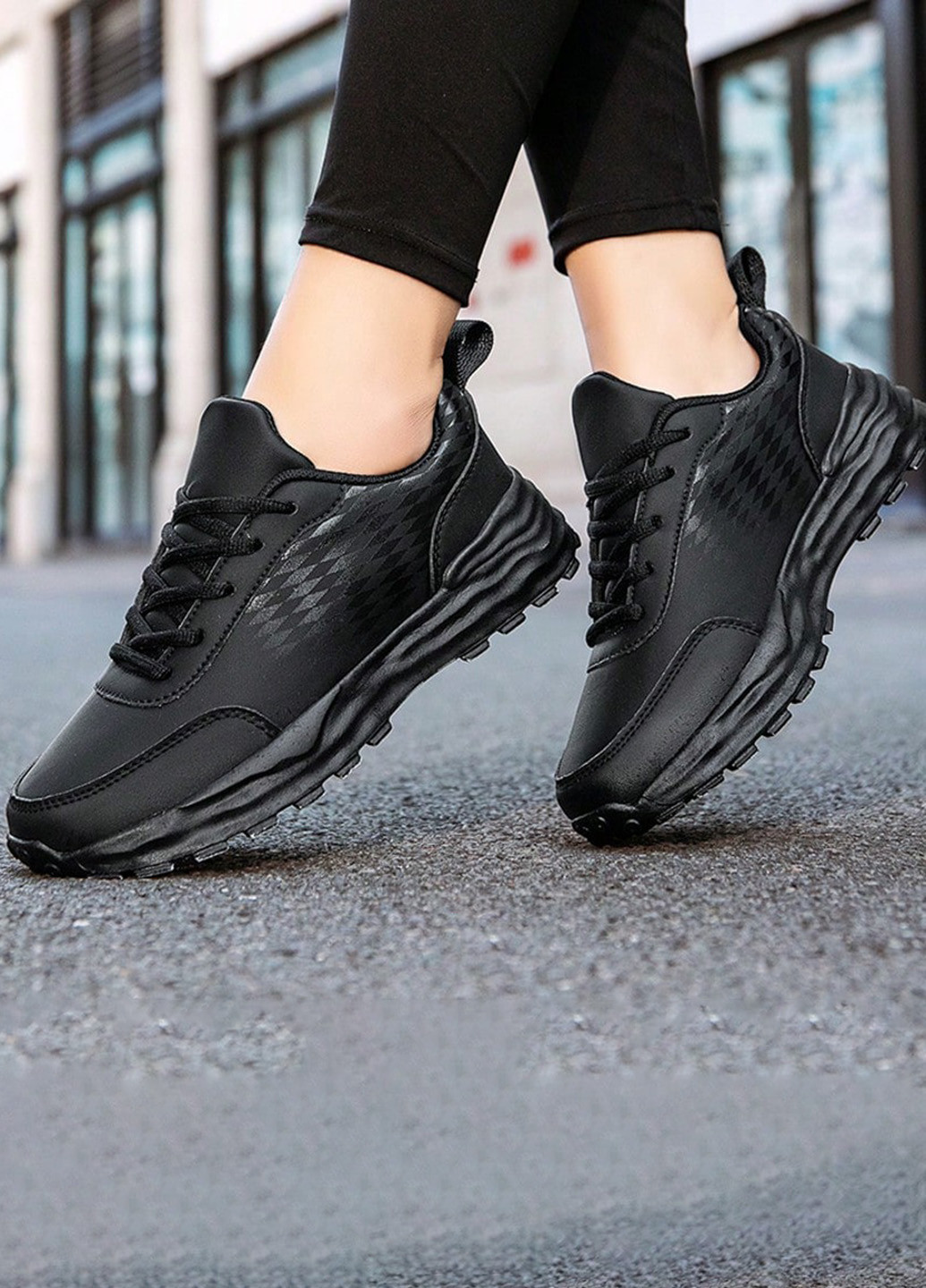 Чорні Осінні кросівки SHEIN