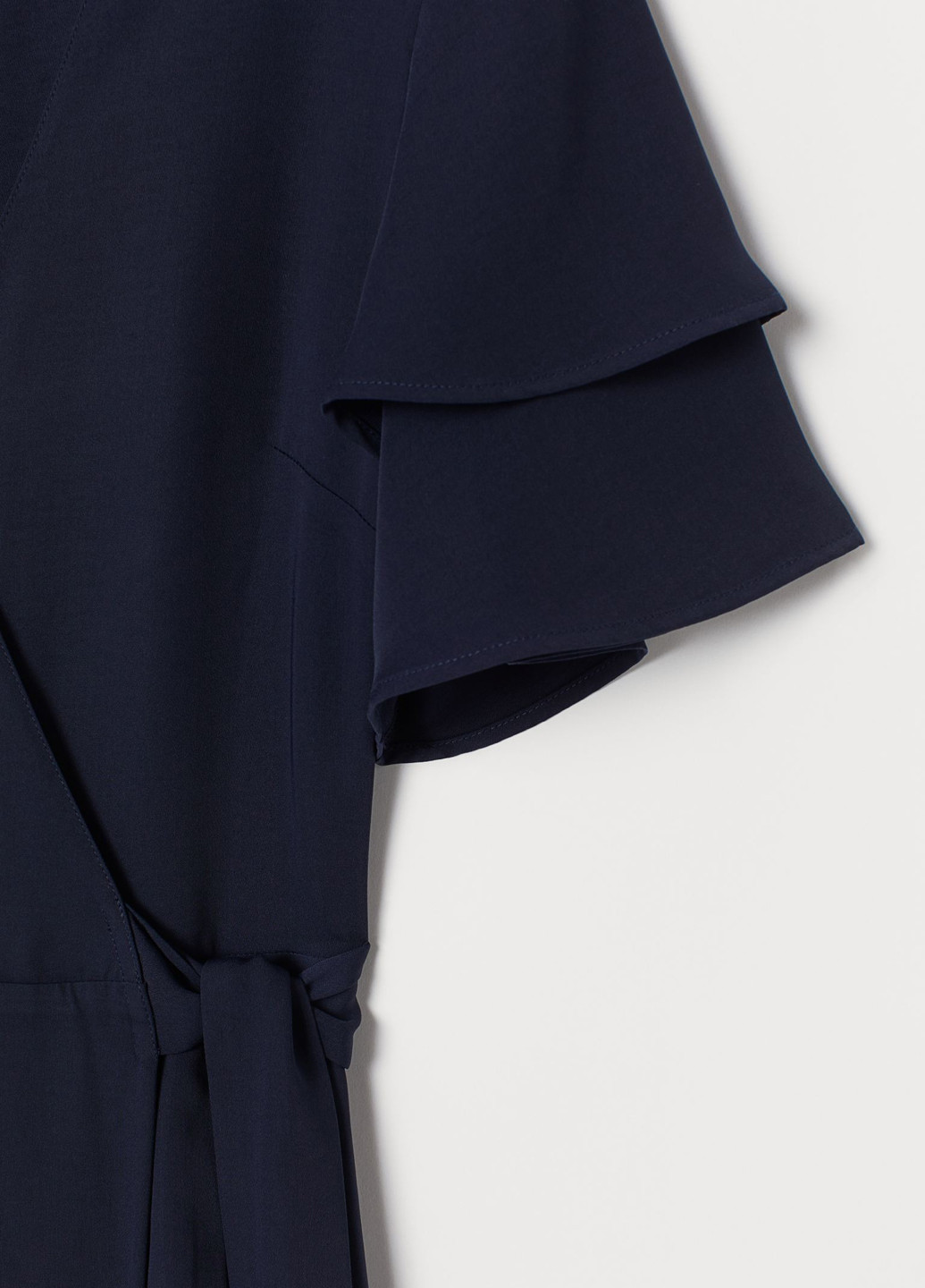 Темно-синее кэжуал платье клеш, на запах H&M однотонное