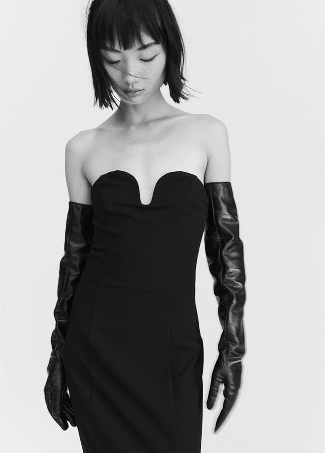 Черное вечернее платье бандо H&M однотонное