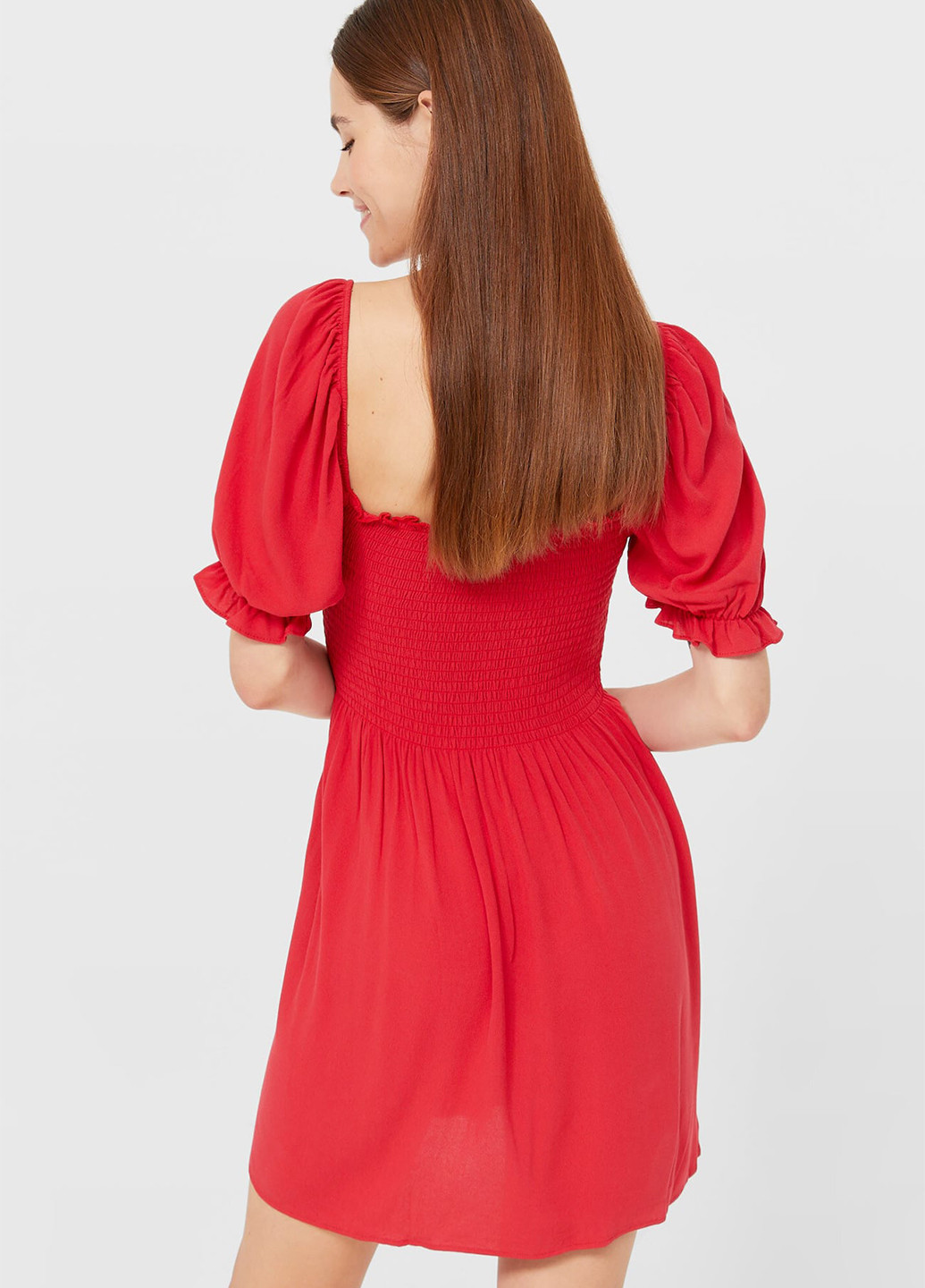 Красное кэжуал платье клеш Stradivarius однотонное