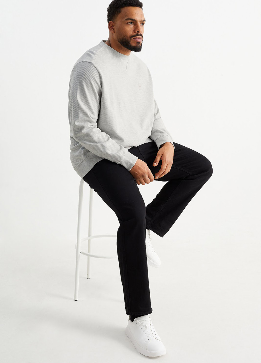 Светло-серый свитшот C&A однотонный нашивки (323024132)