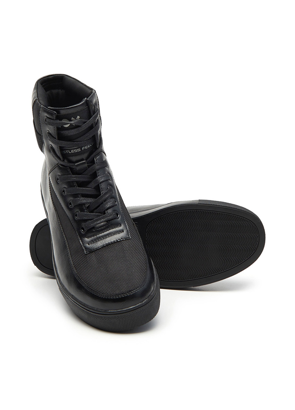 Черные демисезонные кроссовки Sinsay