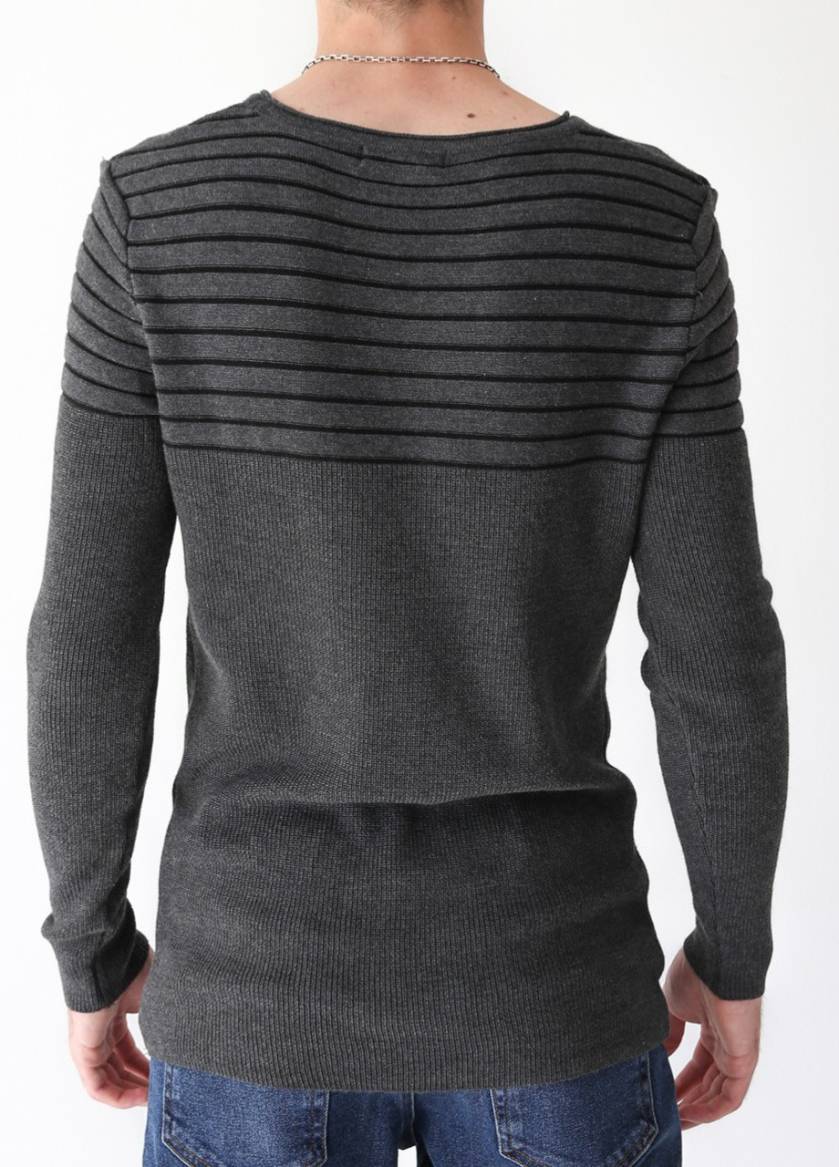 Темно-серый зимний свитер мужской темно-серый тонкий приталенный JEANSclub Приталенная