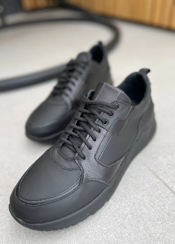 Чорні кросівки shoesband демісезон Brand