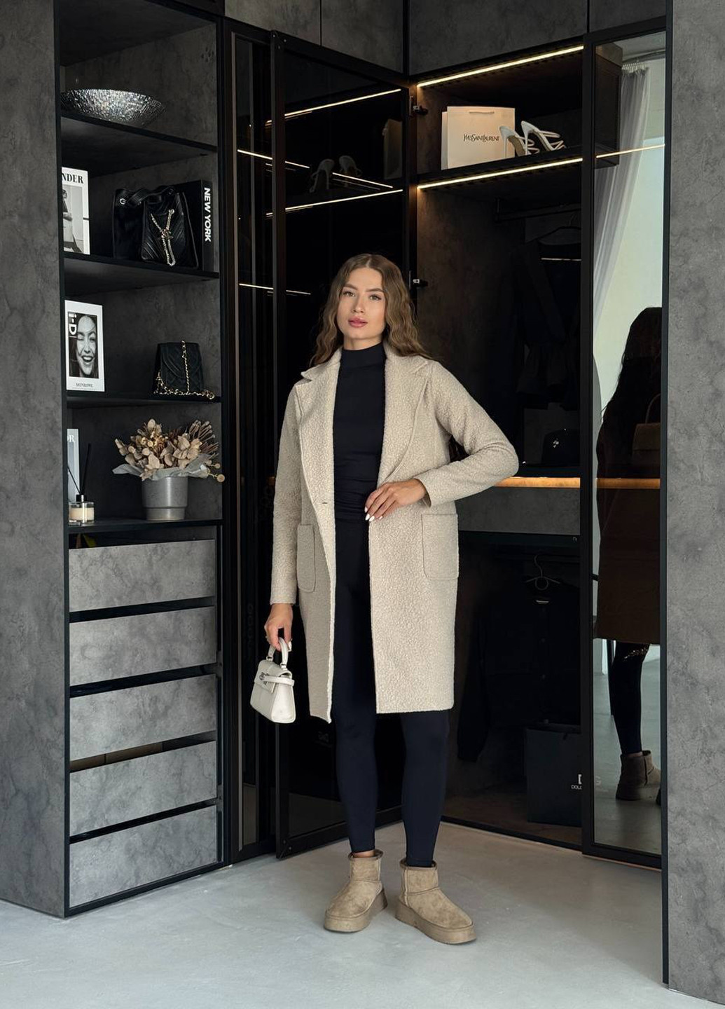 Бежевое демисезонное Пальто двубортное No Brand