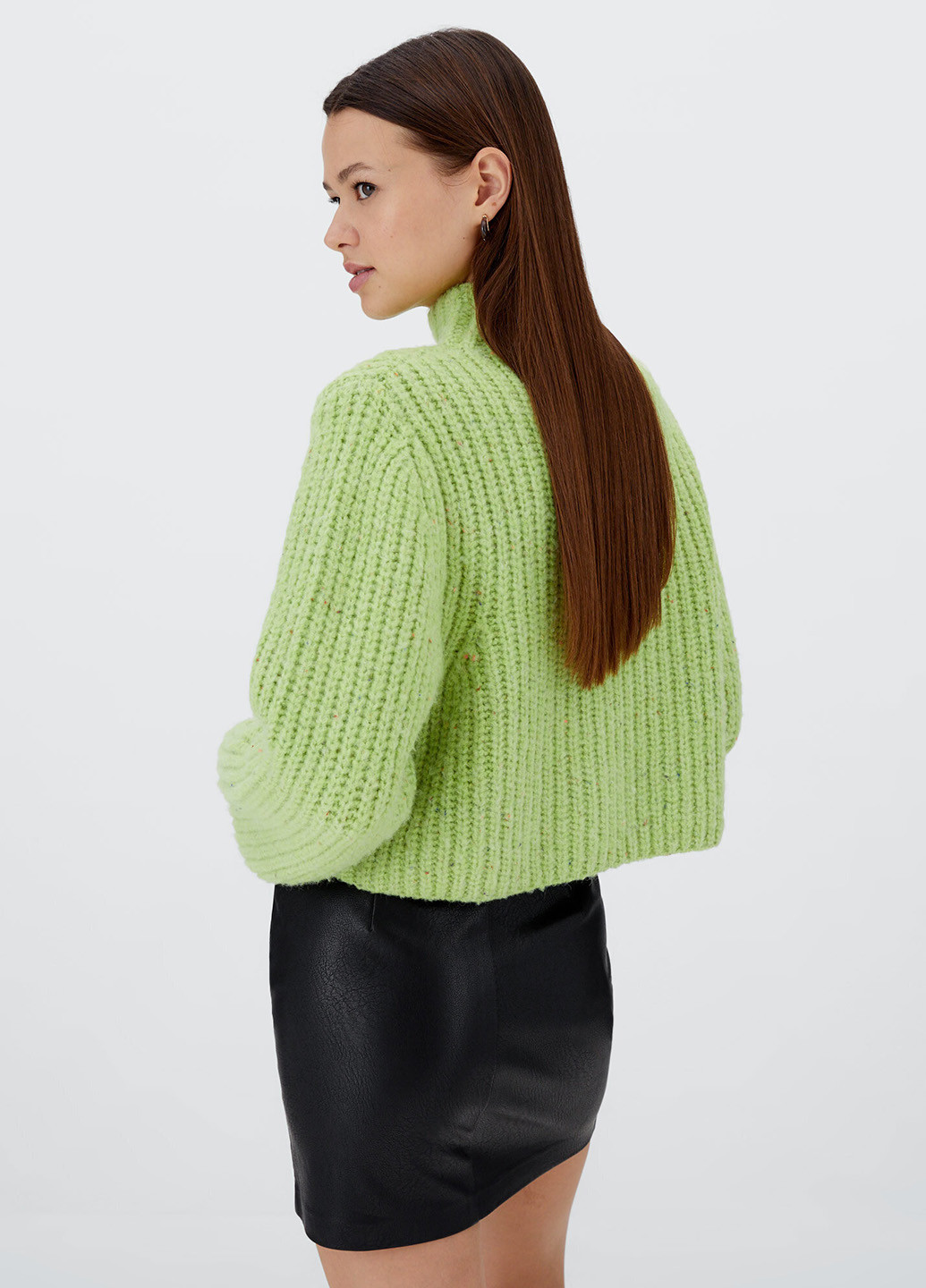 Салатовий демісезонний светр Stradivarius