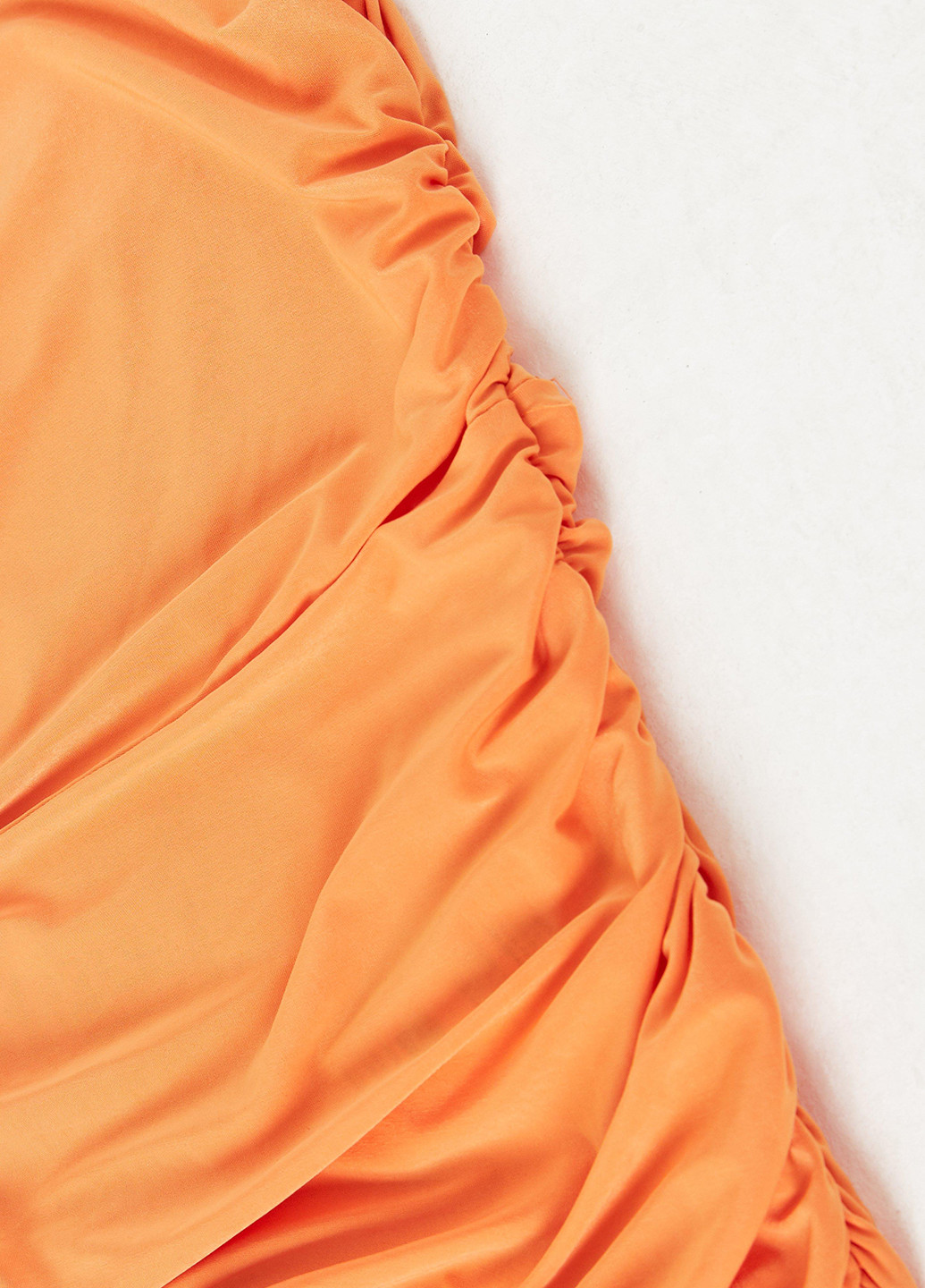 Оранжевое кэжуал платье с открытыми плечами Missguided однотонное