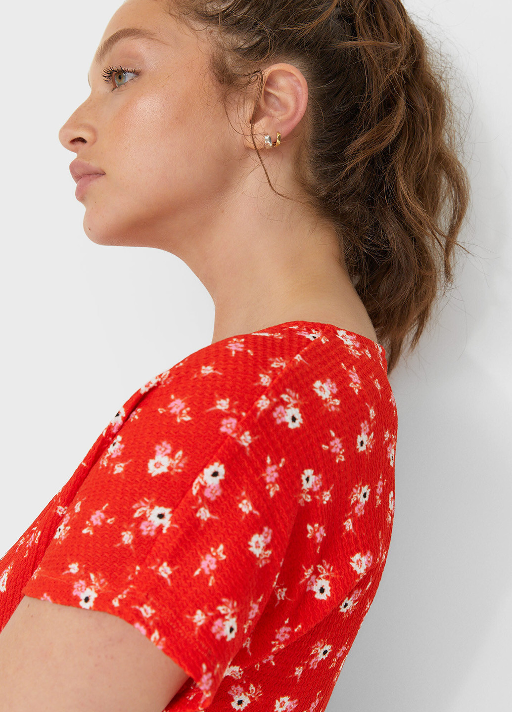 Комбинезон Stradivarius комбинезон-шорты цветочный красный кэжуал полиэстер