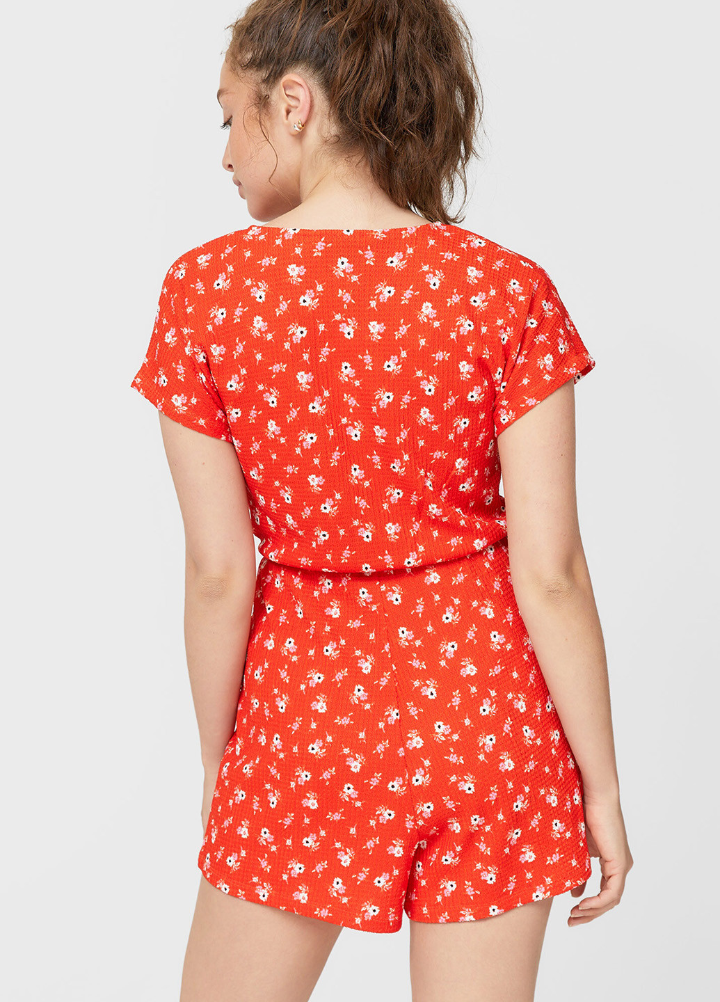Комбинезон Stradivarius комбинезон-шорты цветочный красный кэжуал полиэстер