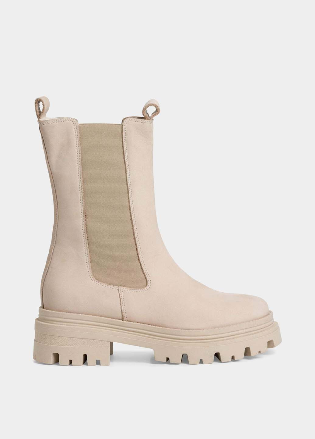 Осенние ботинки челси Tamaris на тракторной подошве