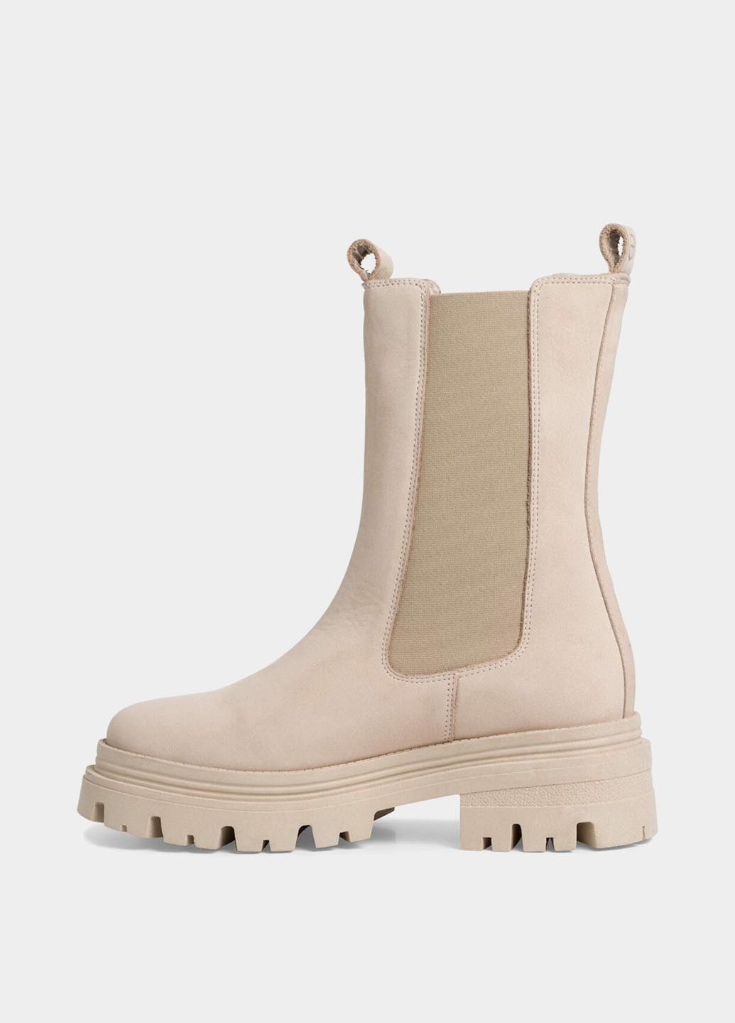 Осенние ботинки челси Tamaris на тракторной подошве