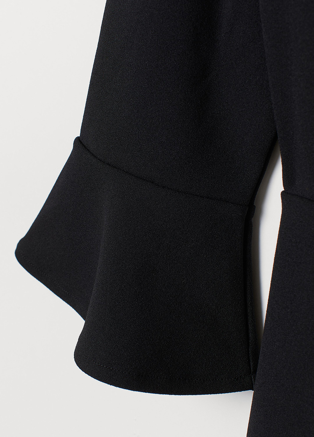 Черное кэжуал платье клеш H&M однотонное