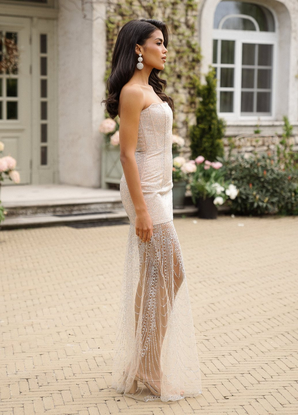 Бежева святковий, коктейльна сукня з відкритими плечима Gepur однотонна