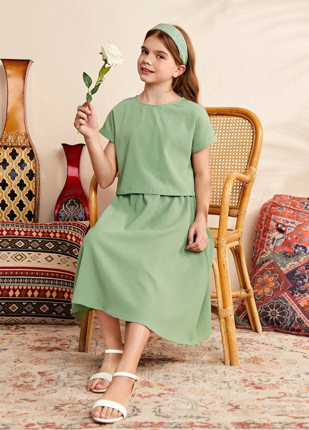 Светло-зеленый летний костюм (блуза, юбка) SHEIN