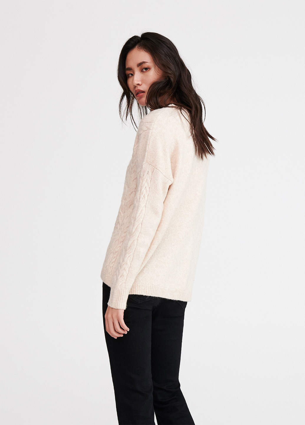 Молочный демисезонный пуловер пуловер Reserved