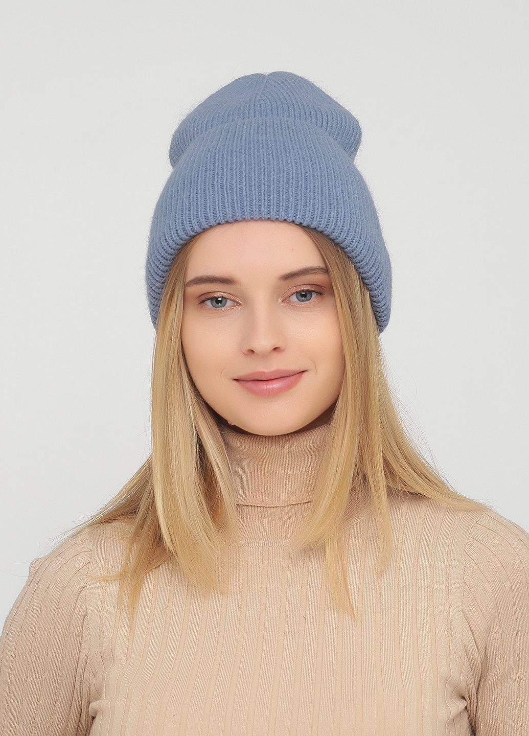 Теплая зимняя ангоровая женская шапка без подкладки 340044 Merlini бини однотонная серо-голубая кэжуал ангора