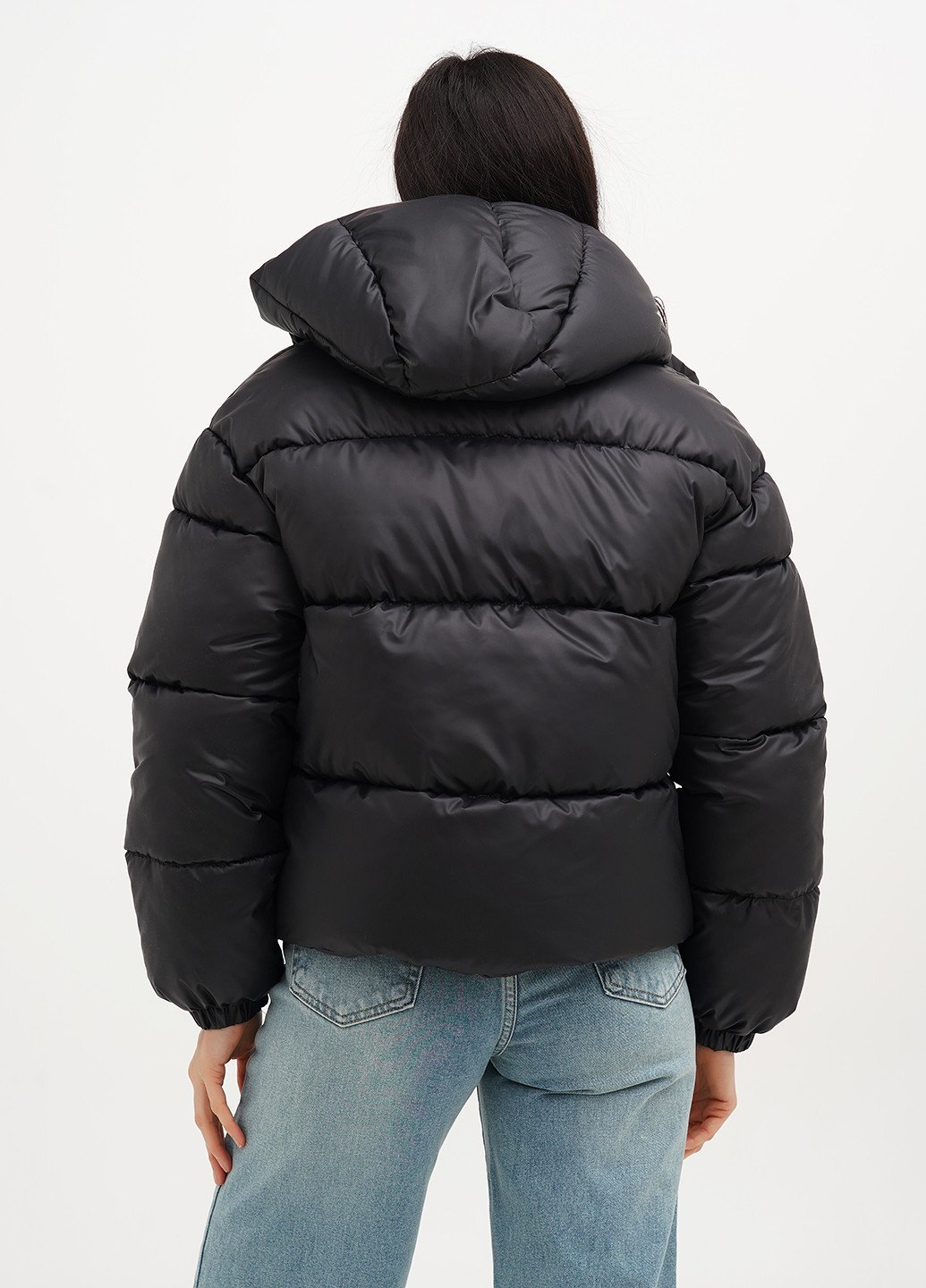 Черная демисезонная куртка EQUILIBRI