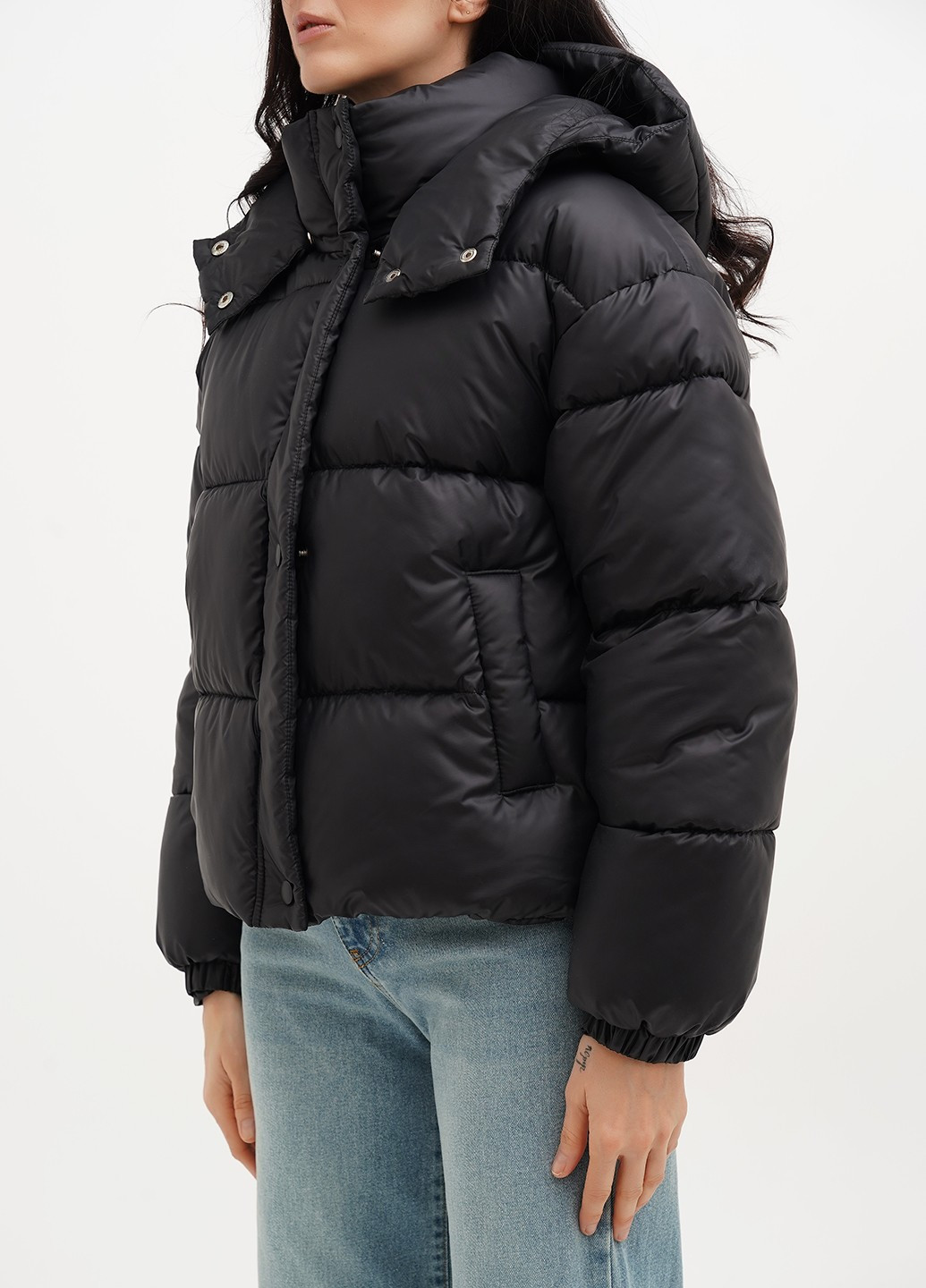 Черная демисезонная куртка EQUILIBRI