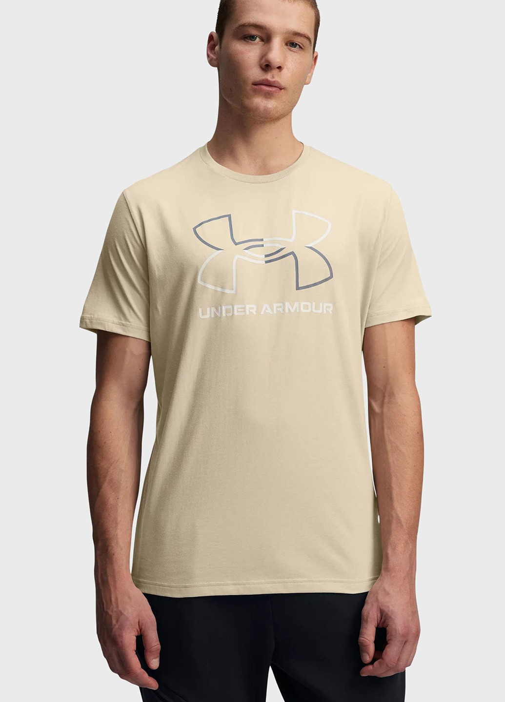Бежевая футболка Under Armour