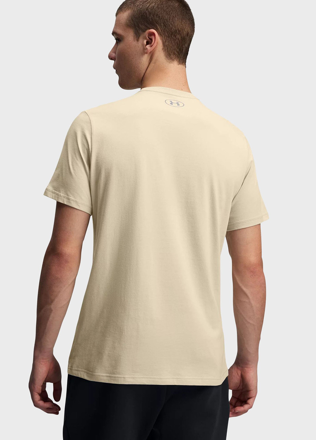 Бежевая футболка Under Armour