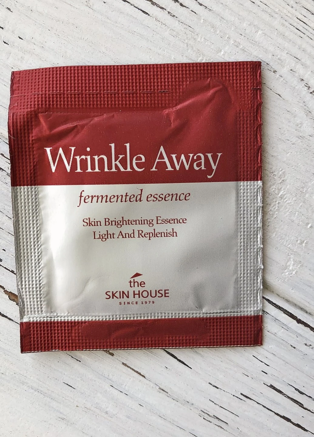 Сироватка ферментований від зморшок Wrinkle Away Fermented Essence (пробник), 2 мл The Skin House (203674776)
