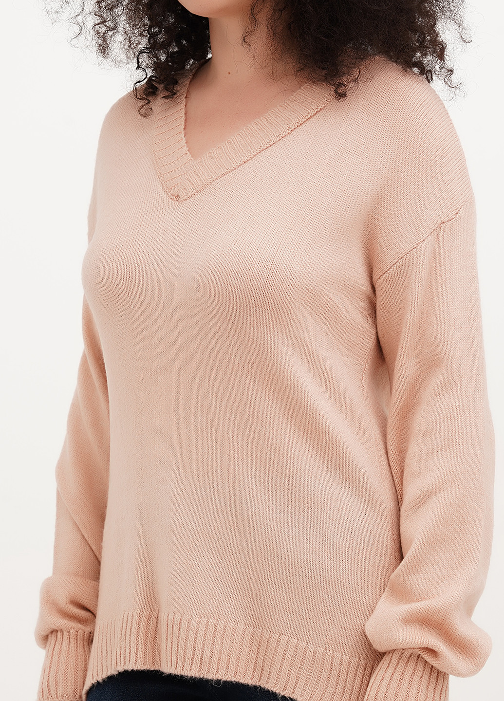 Пудровый демисезонный пуловер пуловер Vicolo