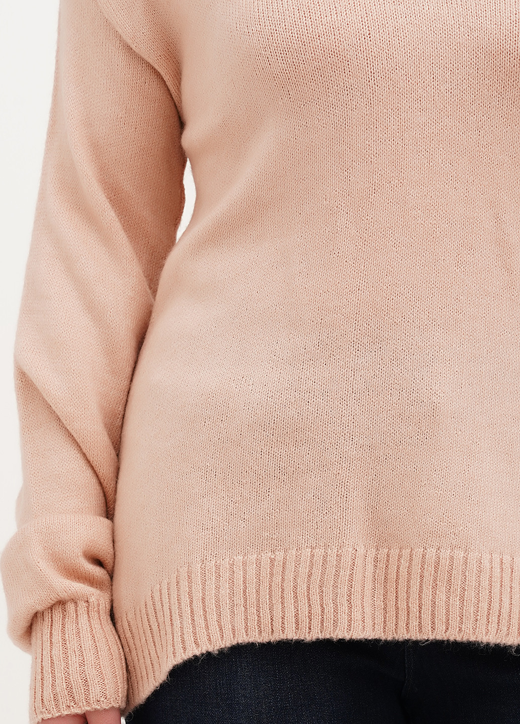 Пудровый демисезонный пуловер пуловер Vicolo