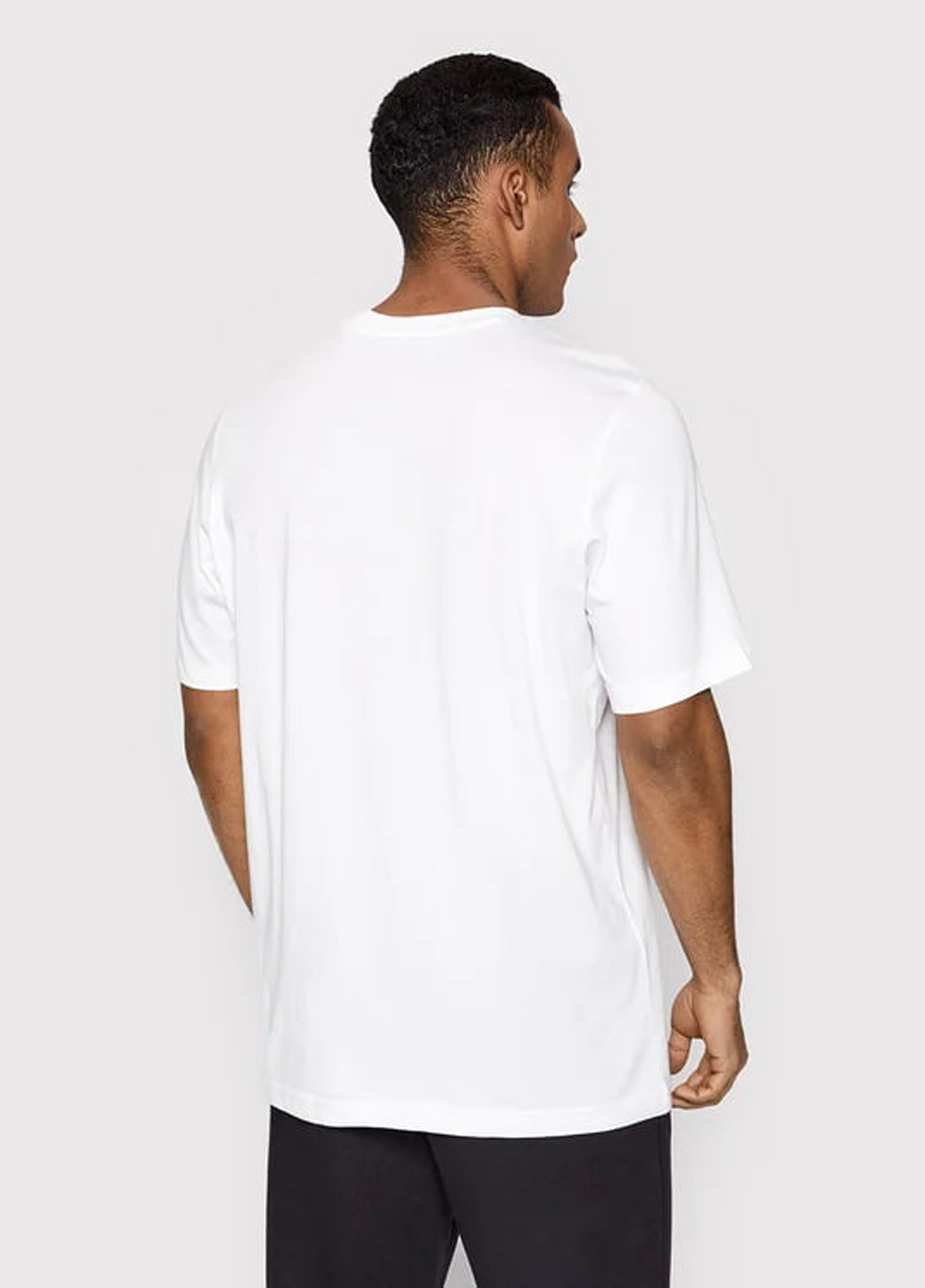 Біла футболка adidas