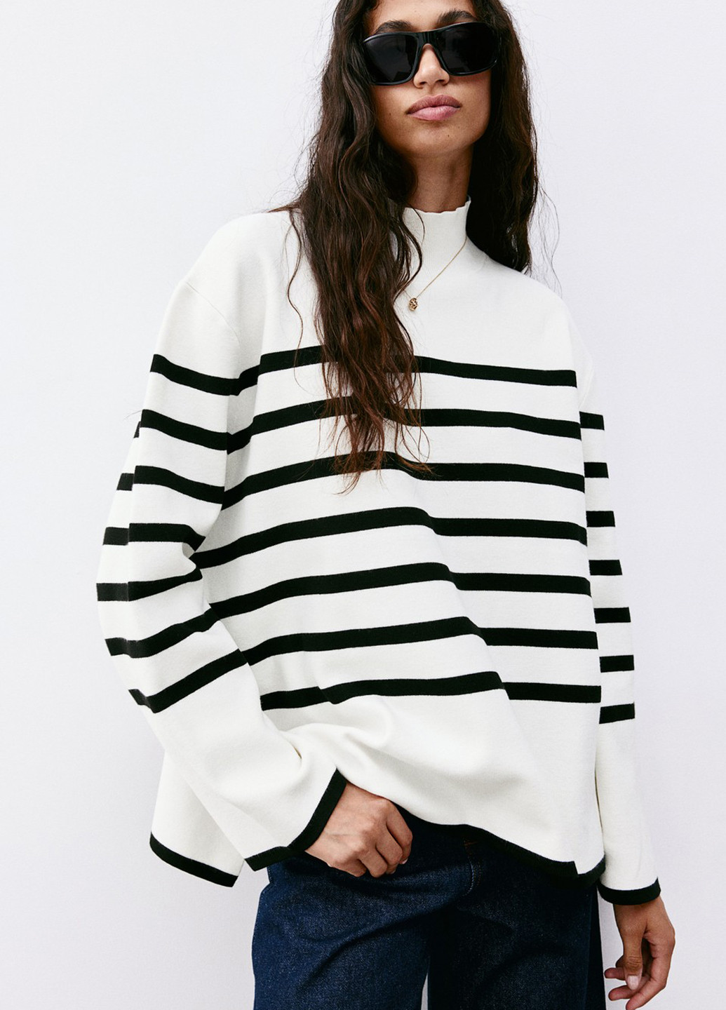 Белый зимний свитер джемпер H&M