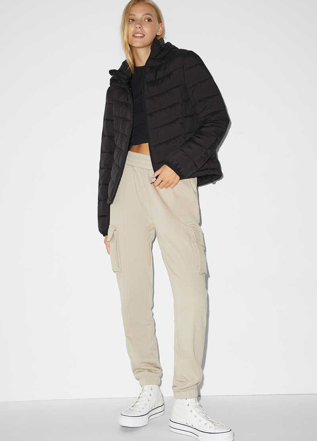 Черная демисезонная куртка C&A