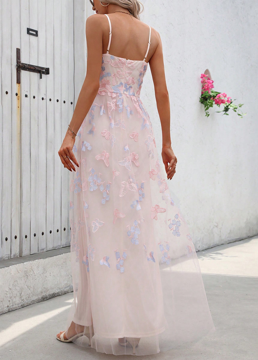 Світло-рожева коктейльна, вечірня сукня з пишною спідницею, з відкритою спиною SHEIN метелики