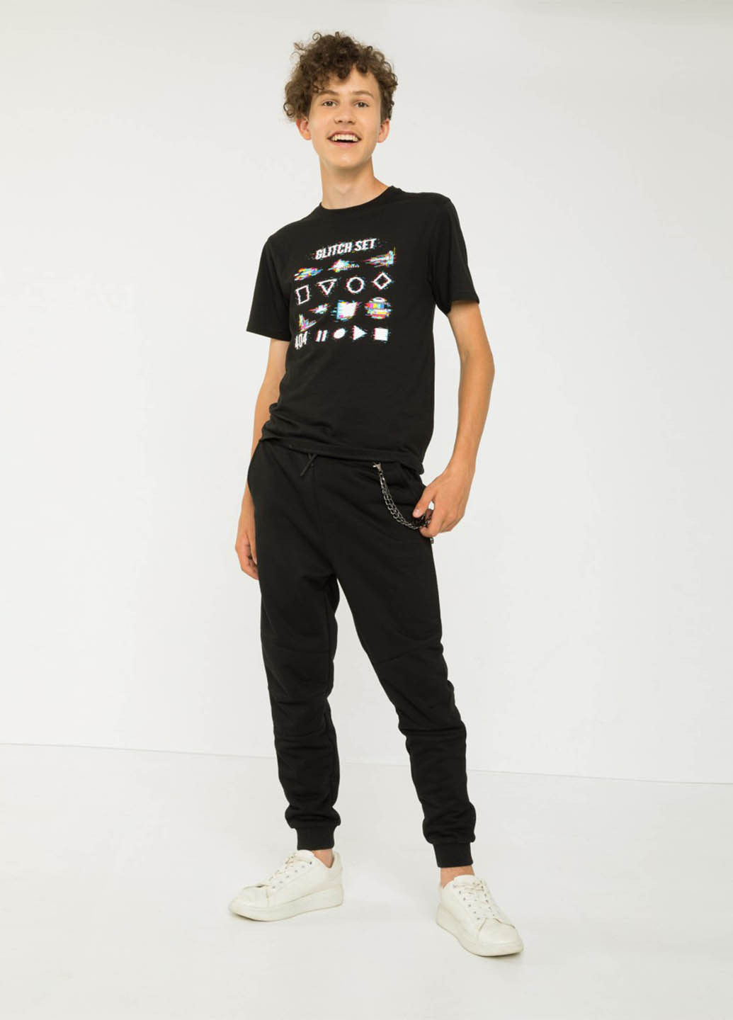 Чорна літня футболка Reporter Young