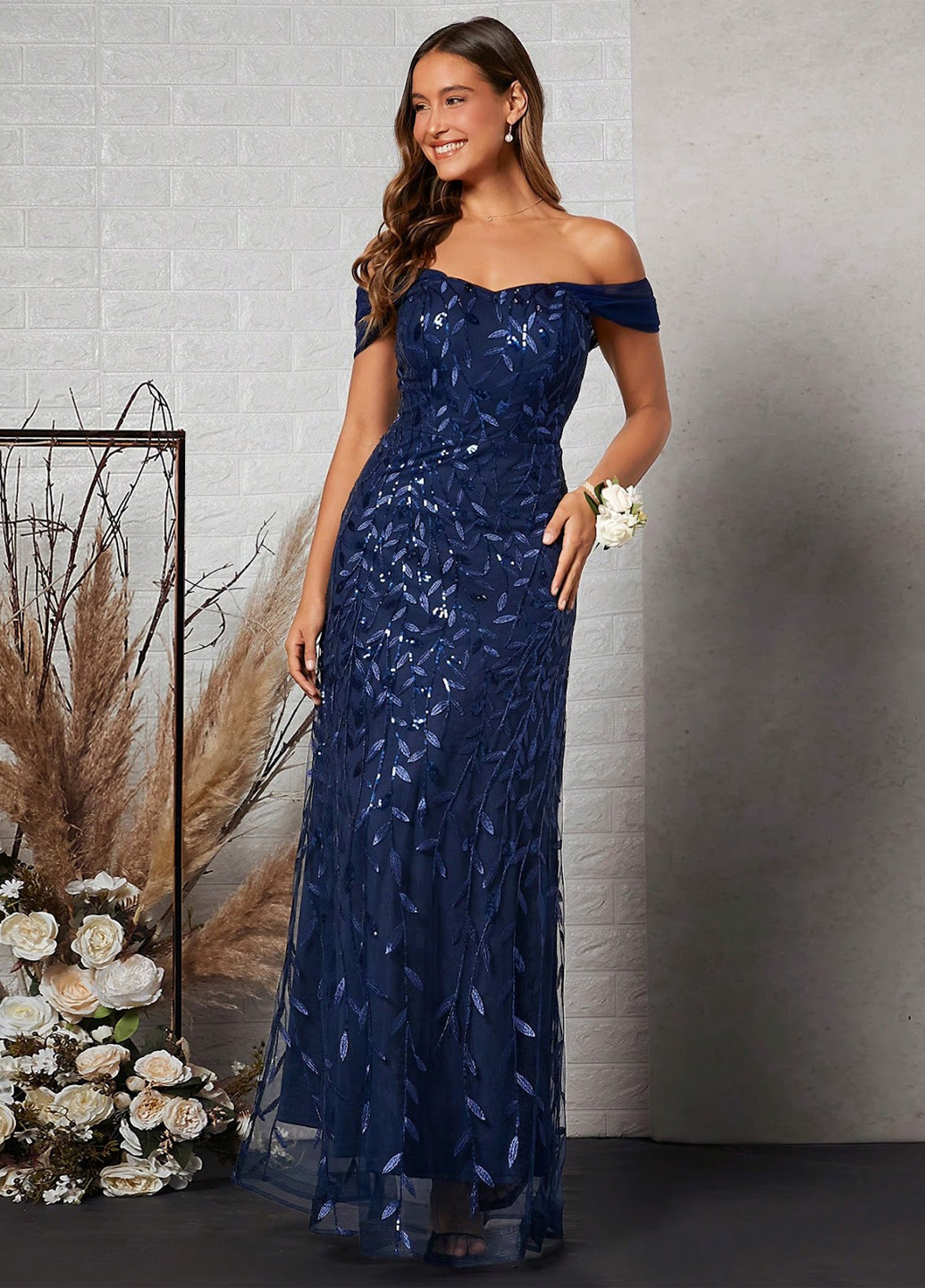 Темно-синее вечернее, праздничный платье с открытыми плечами SHEIN однотонное