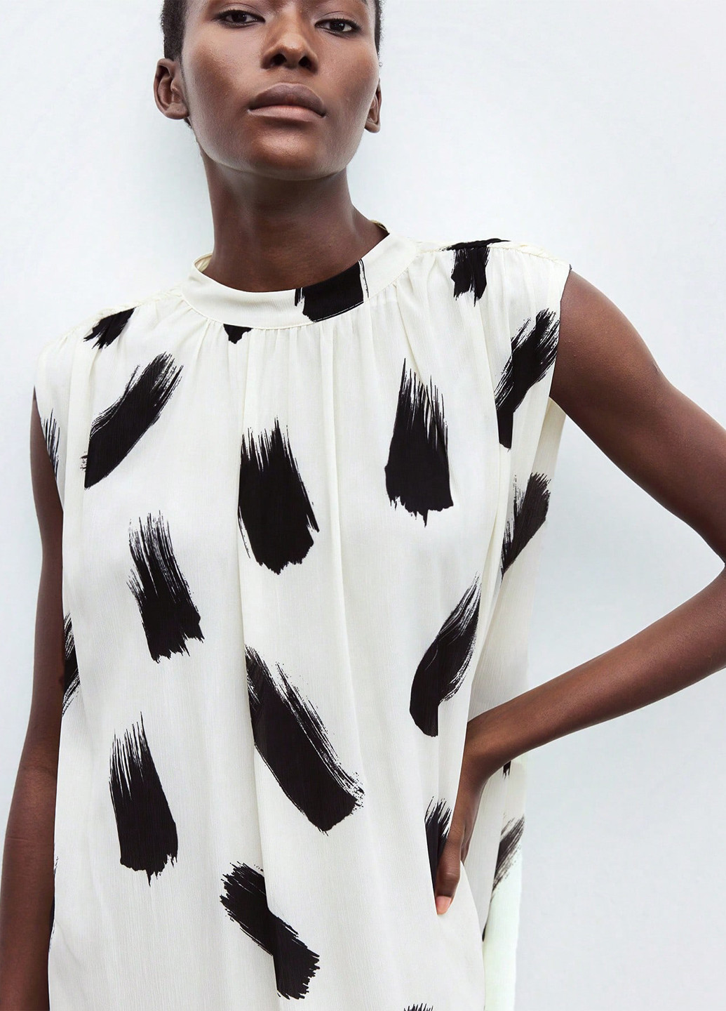 Молочна кежуал сукня а-силует SHEIN з абстрактним візерунком