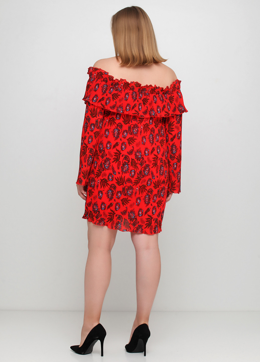 Красное кэжуал платье с открытыми плечами Missguided с рисунком