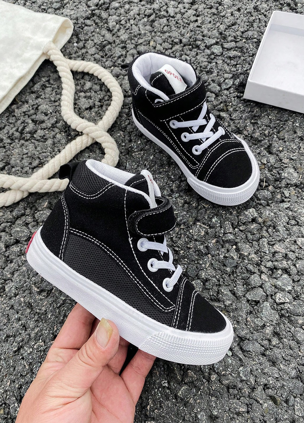 Чорні кеди SHEIN