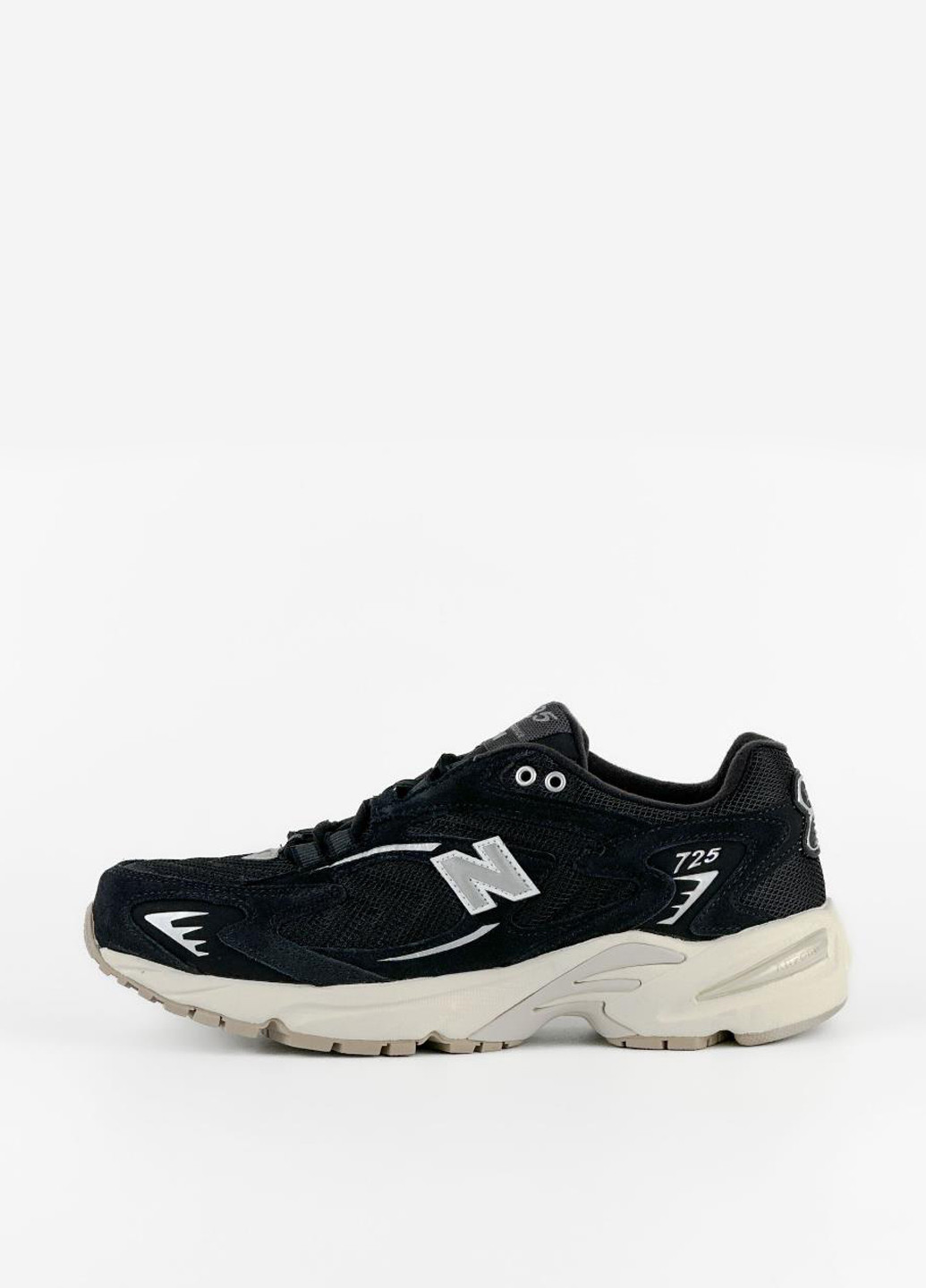 Черные демисезонные кроссовки ml725bb New Balance 725