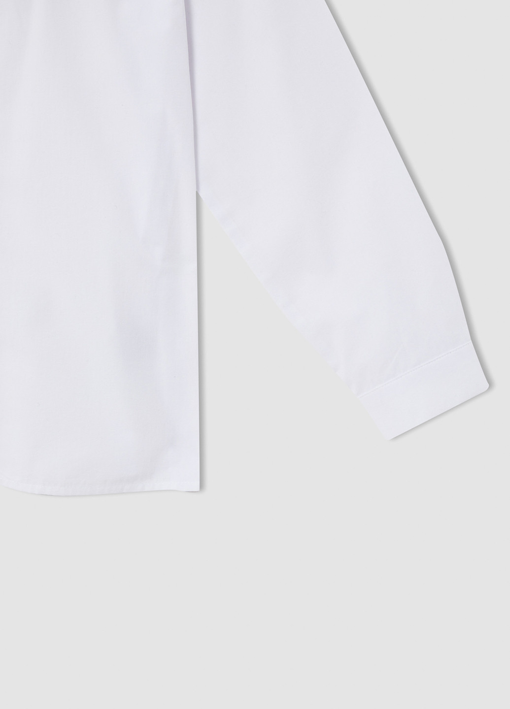 Белая кэжуал рубашка однотонная DeFacto