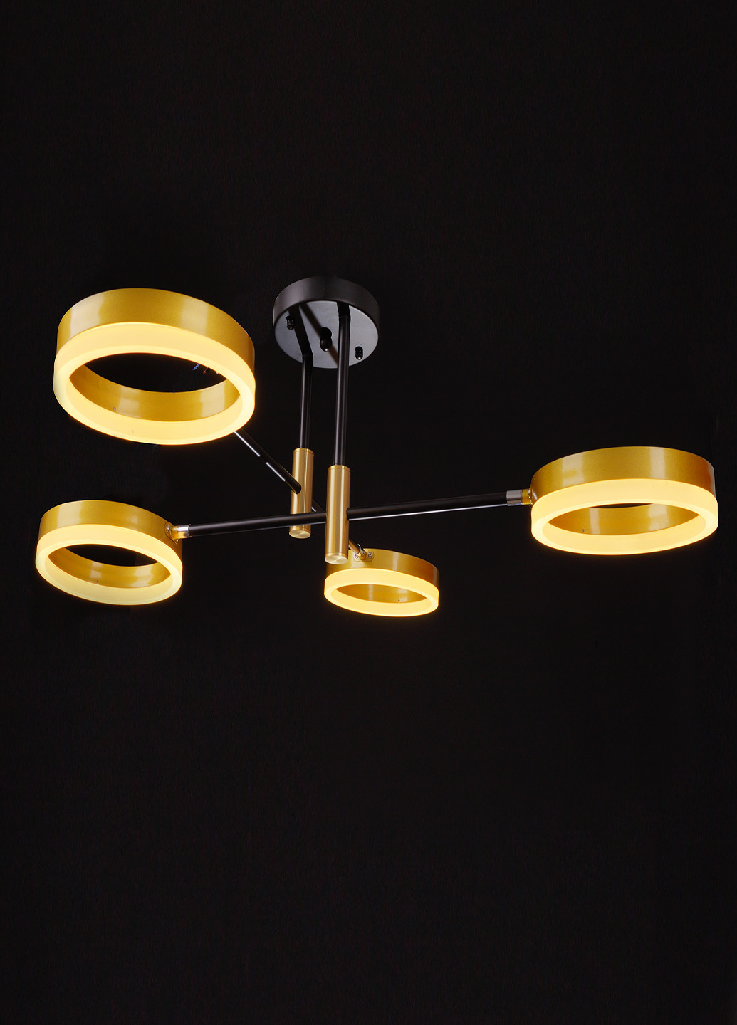 Светильник потолочный подвесной BR-01 630C/4 LED 48W WW+NW+CW BK/G Brille (251904456)