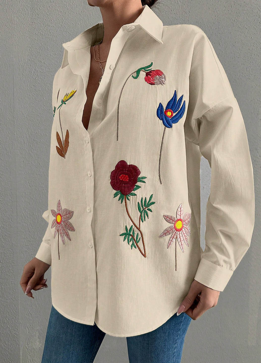 Светло-бежевая кэжуал рубашка с цветами SHEIN