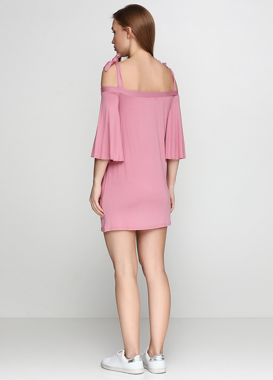 Рожева кежуал сукня з відкритими плечима Boohoo Boutique однотонна