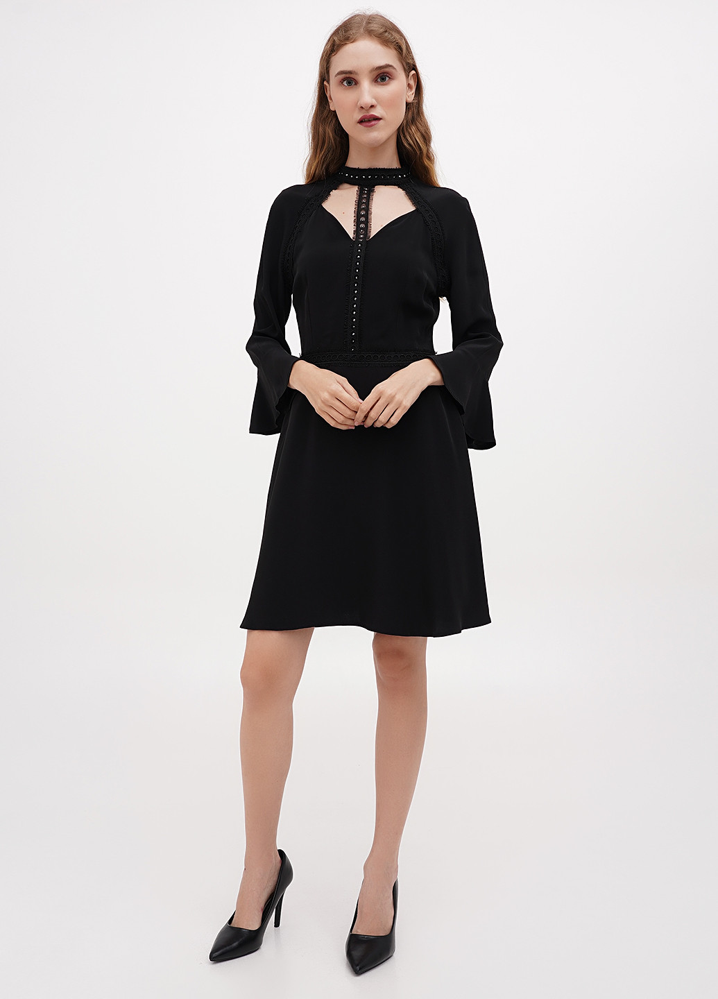 Черное кэжуал платье Sassofono однотонное